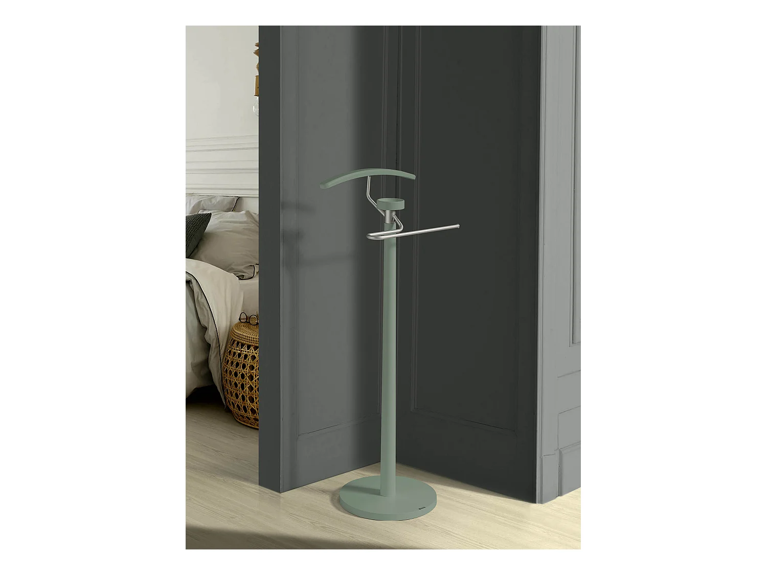 Valet de nuit - H112cm x L46cm x P34cm - hêtre massif vert - Bold
