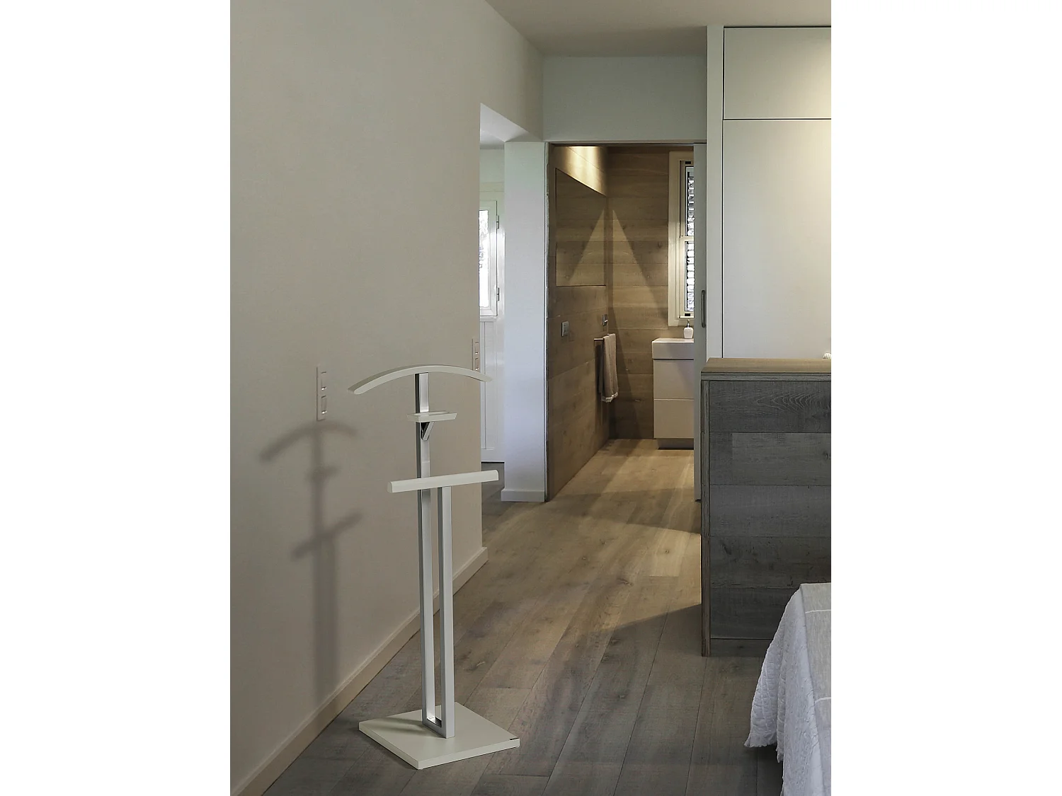 Cabide - A116cm x L46cm x F34cm - faia maciça taupe - New York