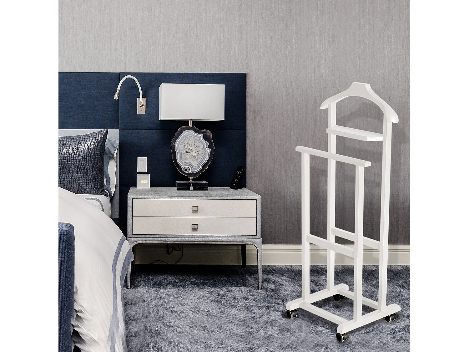 Galán de noche con ruedas - A105cm x L44cm x F29cm - madera color blanco - Neutral