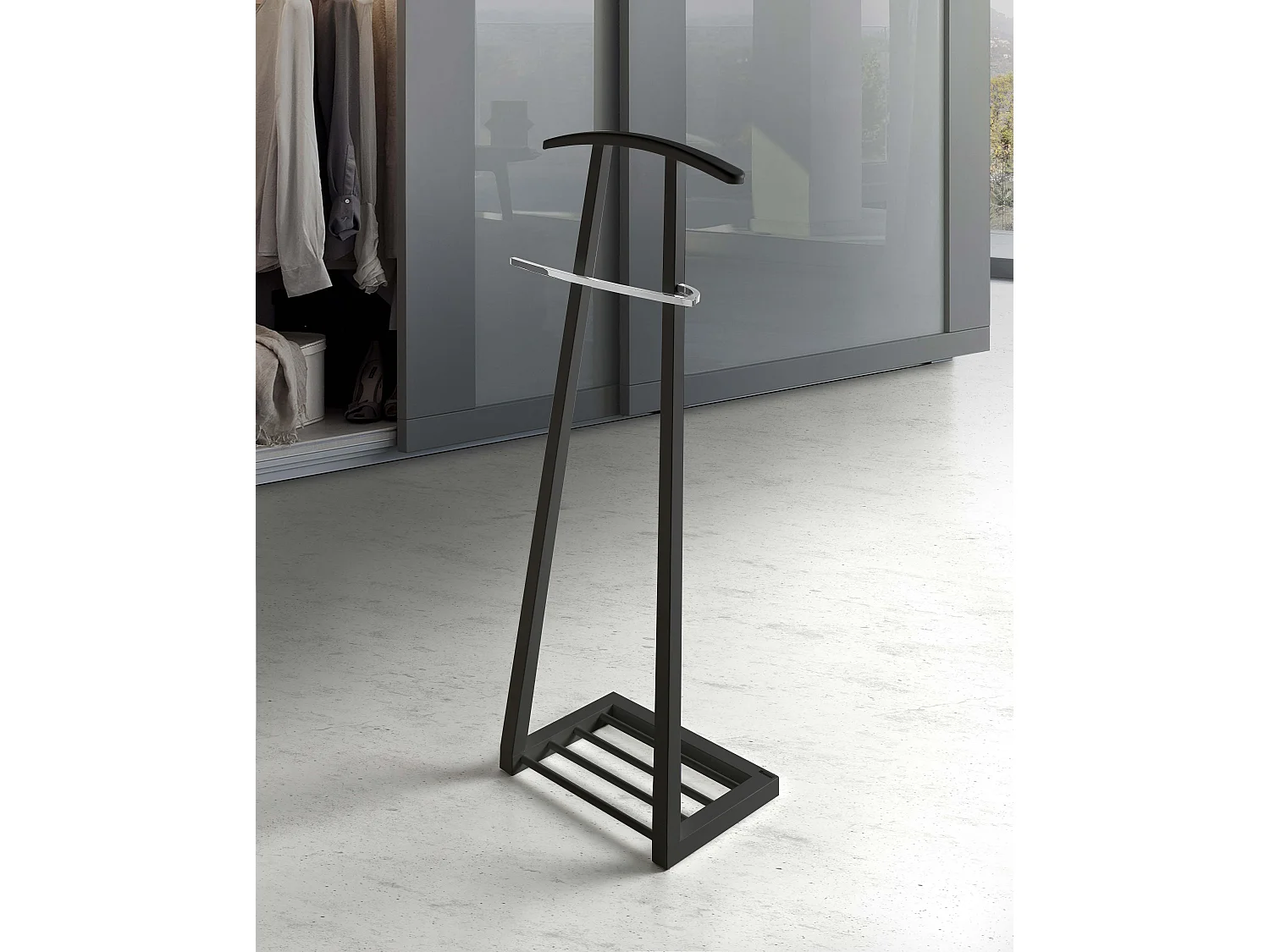 Valet de nuit - H111cm x L46cm x P29cm - hêtre massif noir - Zeta