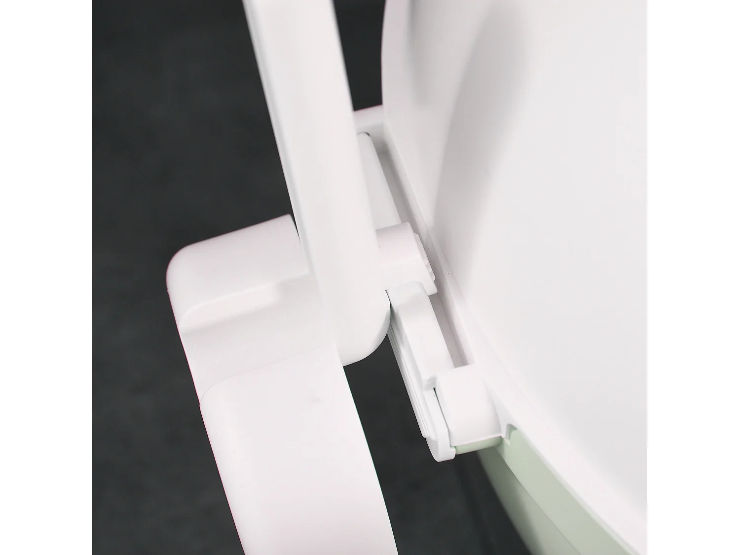 Maison de toilette pour chat design boule - porte battante, couvercle amovible, pelle - PP vert blanc