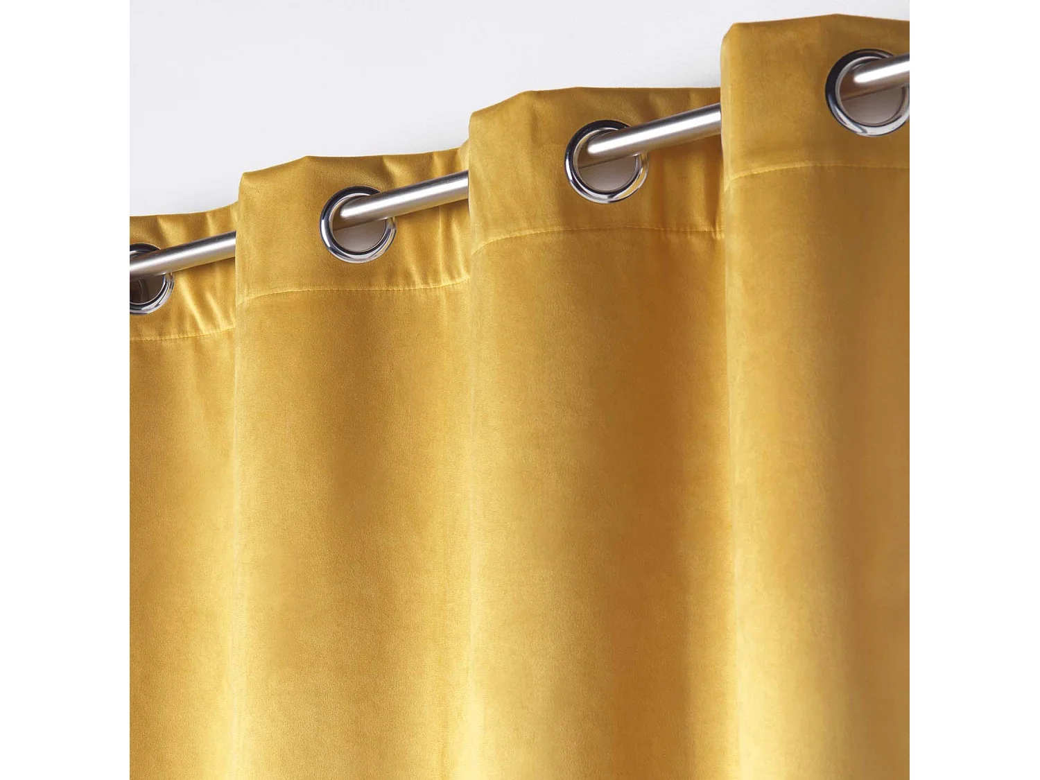 Unifarbener Verdunkelungsvorhang aus Samt 135 x 260 cm