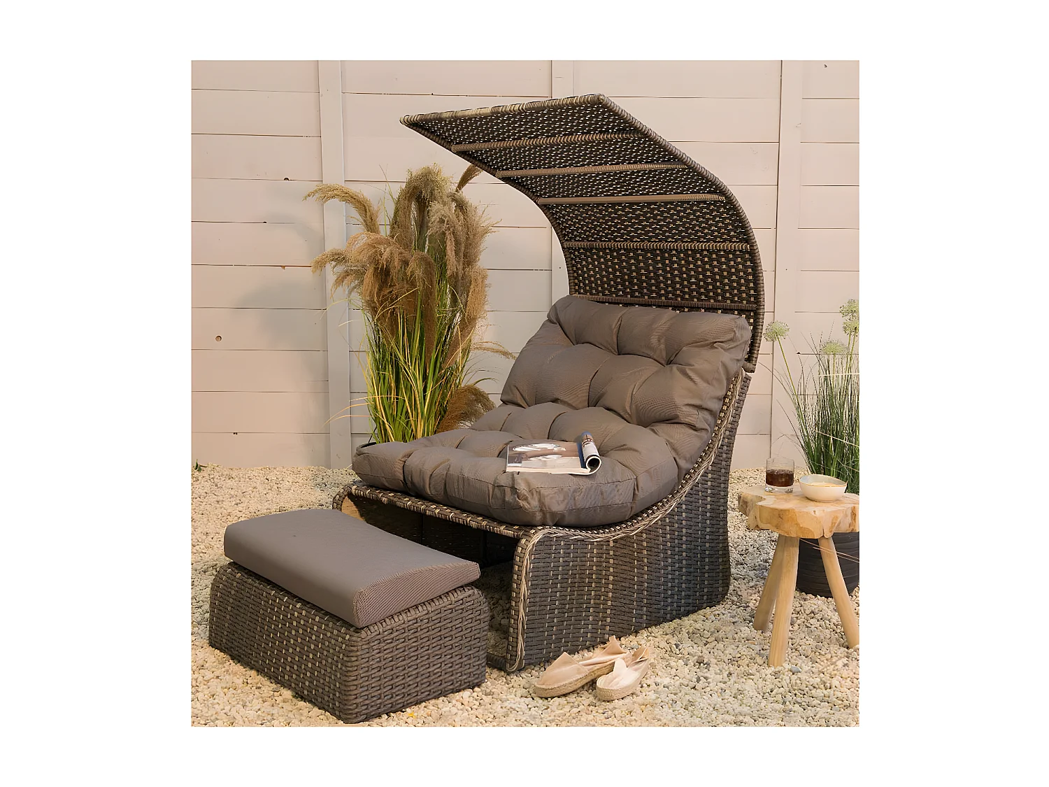 Lit extérieur pour jardin en résine tressée taupe Siesta - Jardideco