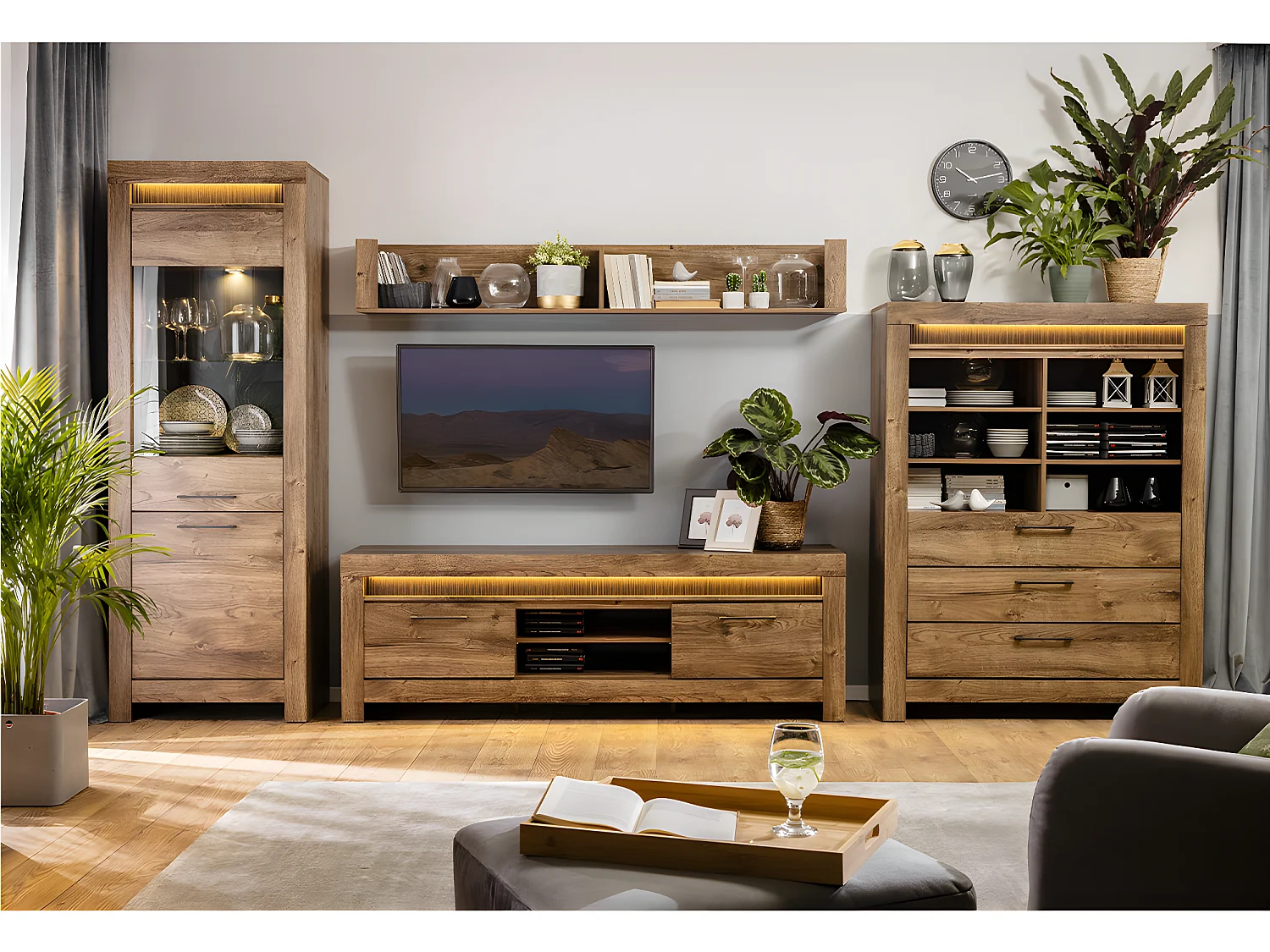 Meuble TV 2 portes 2 niches 180 cm LED inclus Amaury Bois