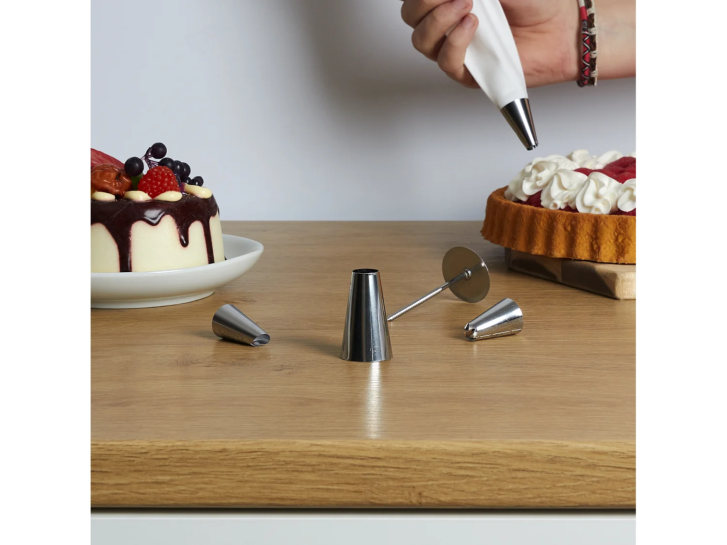 Boite A Douille Et Accessoire Decoration X55 Argent, Blanc