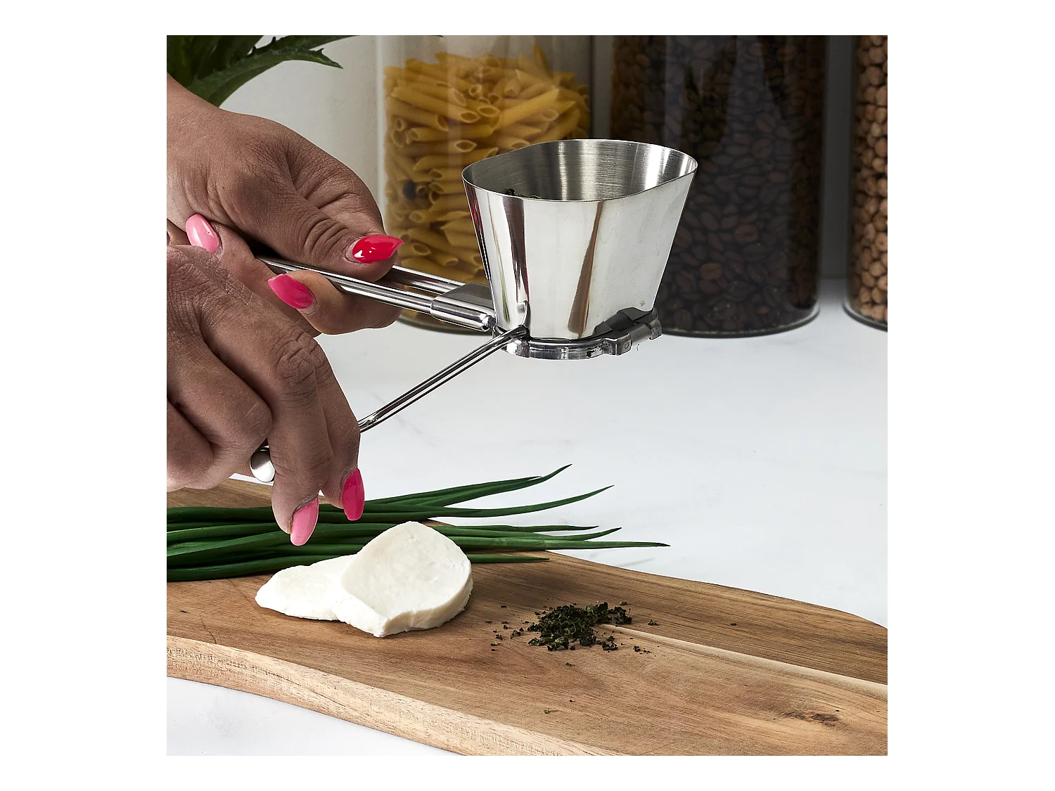 Moulin Herbe Aromatique A Manivelle Inox Argent