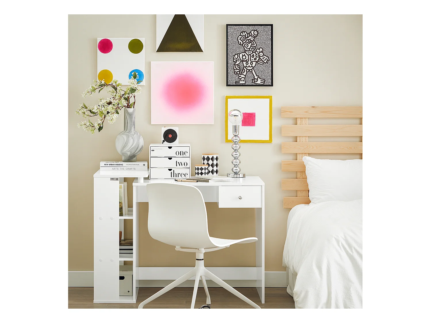 SoBuy FWT35-W Bureau Werktafel Computertafel - drie legplanken - Lade - Wit