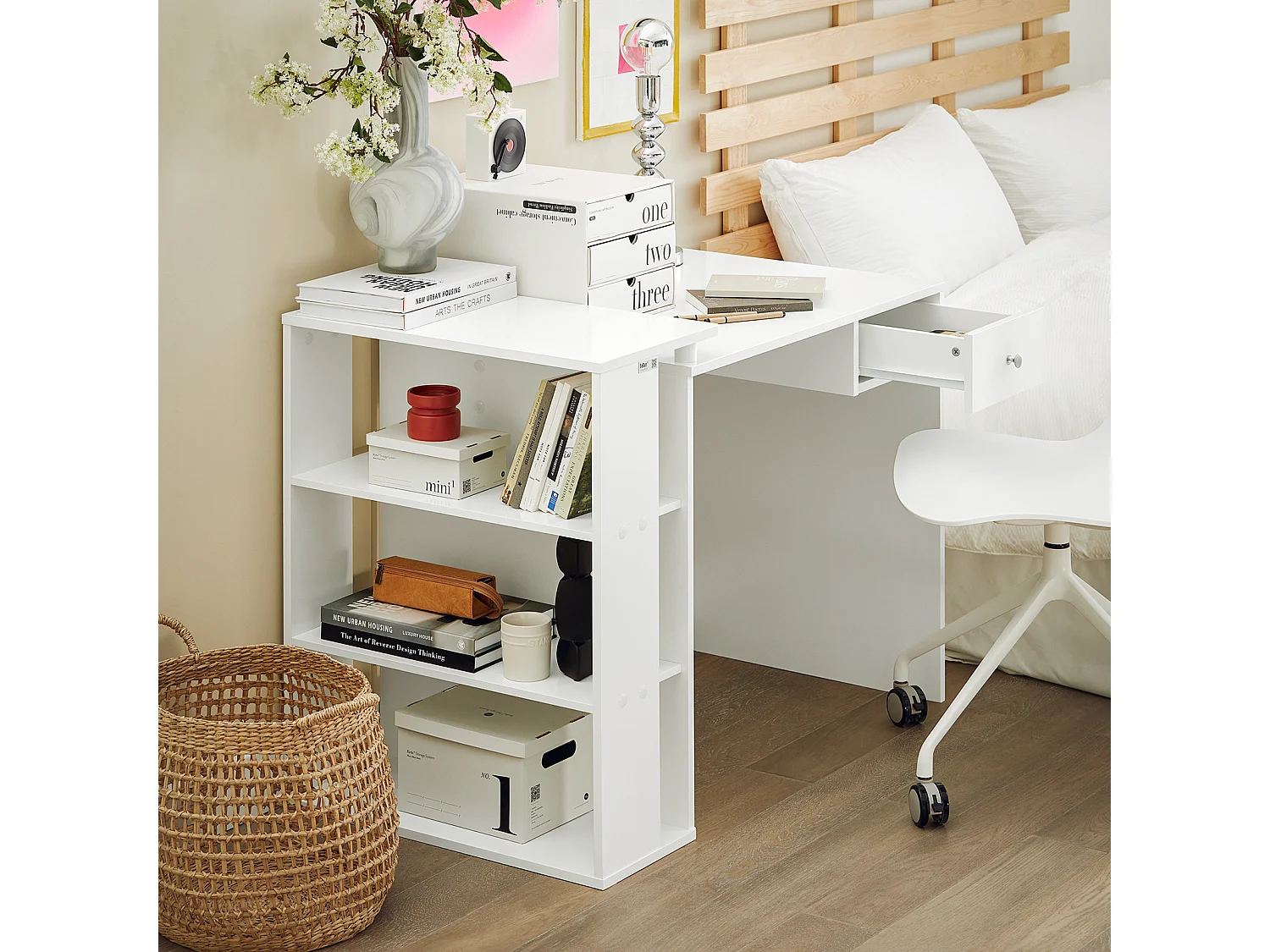 Table Bureau Informatique Plan De Travail Avec 3 Étagères Et 1 Tiroir, Blanc, Fwt35-w