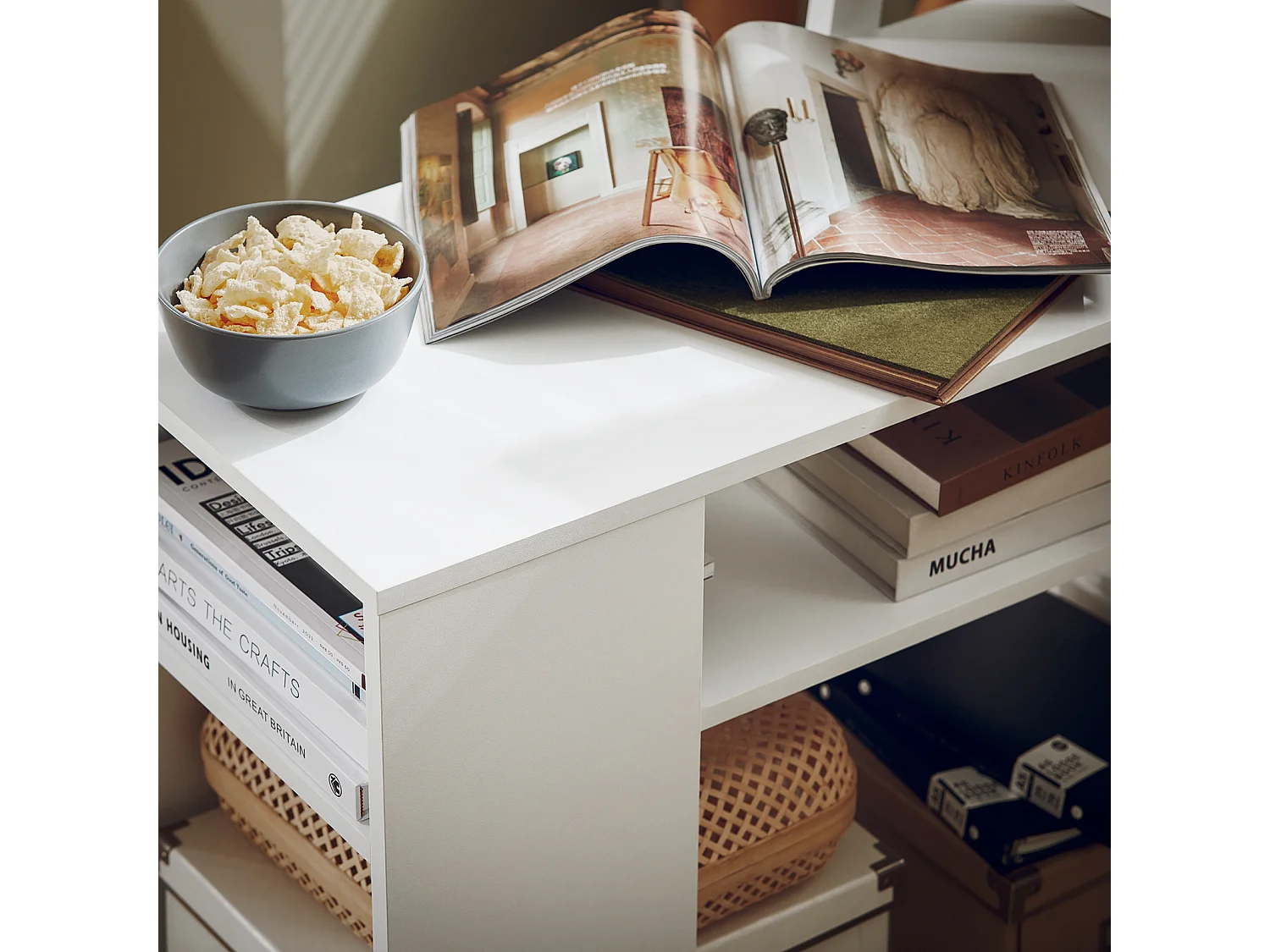 Bout De Canapé Table Café Roulante Avec 2 Étagères De Rangement Bibliothèque À Roulettes, Fbt34-w