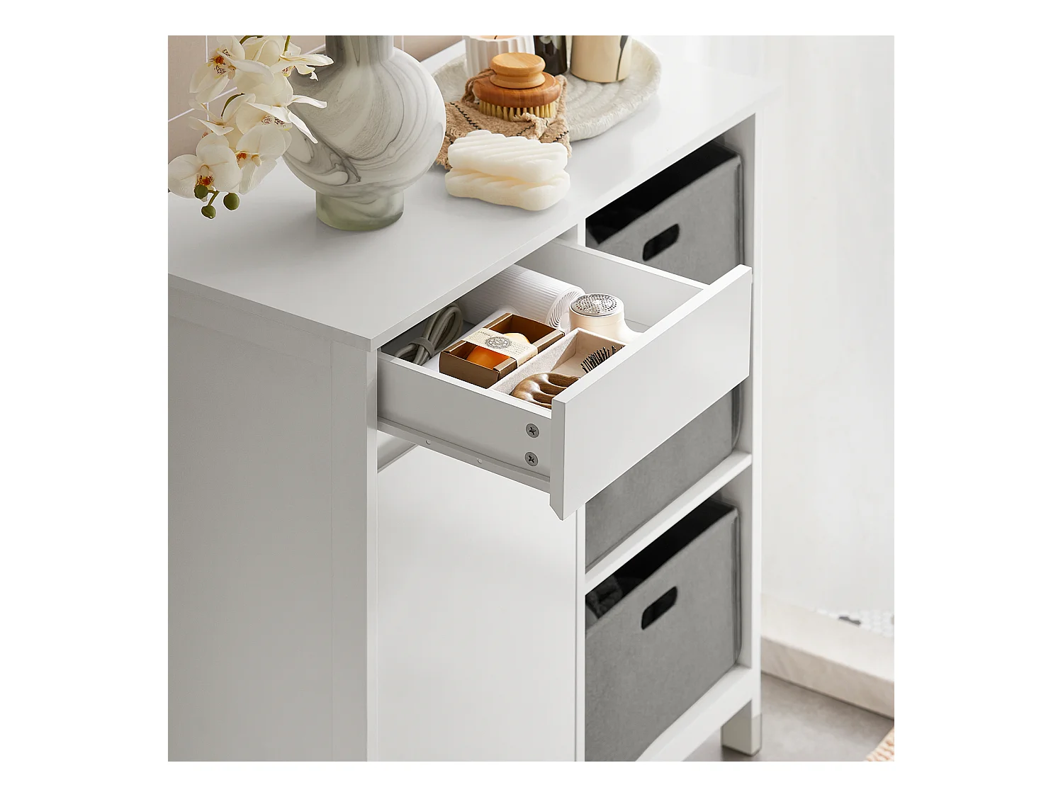 SoBuy BZR77-W Badkamerkast met Kantelbare Wasmand, Badkamermeubel met Waskast, Lage Kast, Staande Kast met 1 Lade, 1 Wasmand en 3 Compartiment