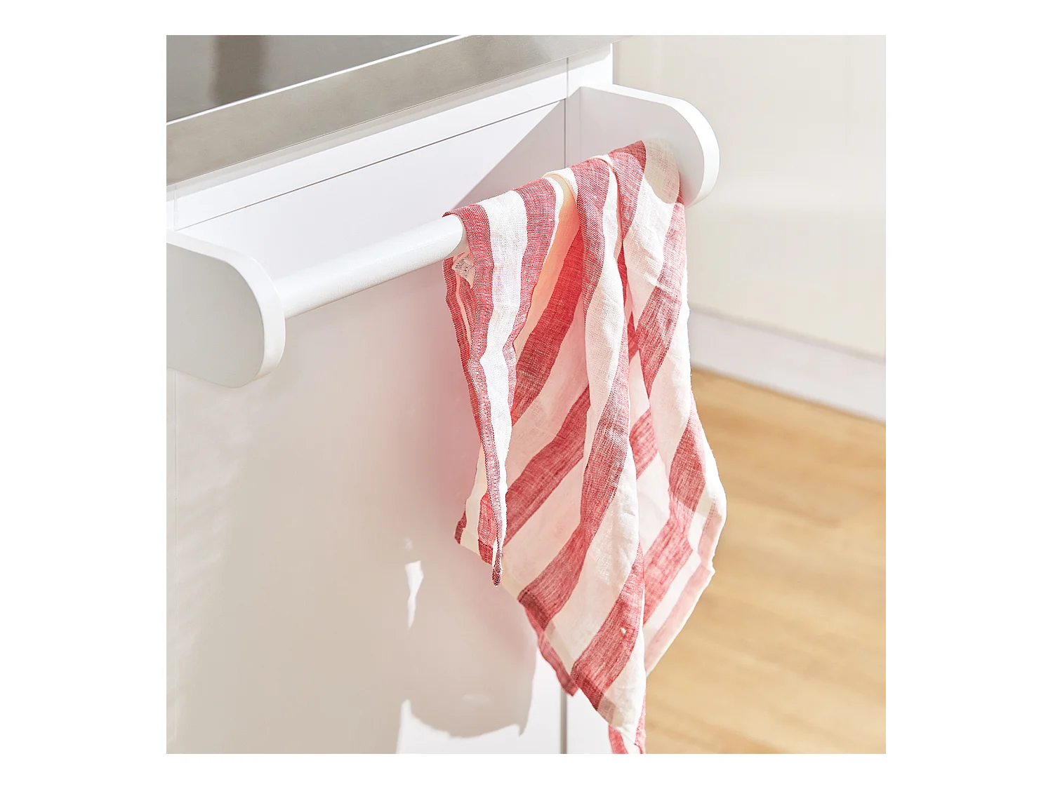 Wyspa kuchenna na kółkach i stalowym blatem FKW41-ST