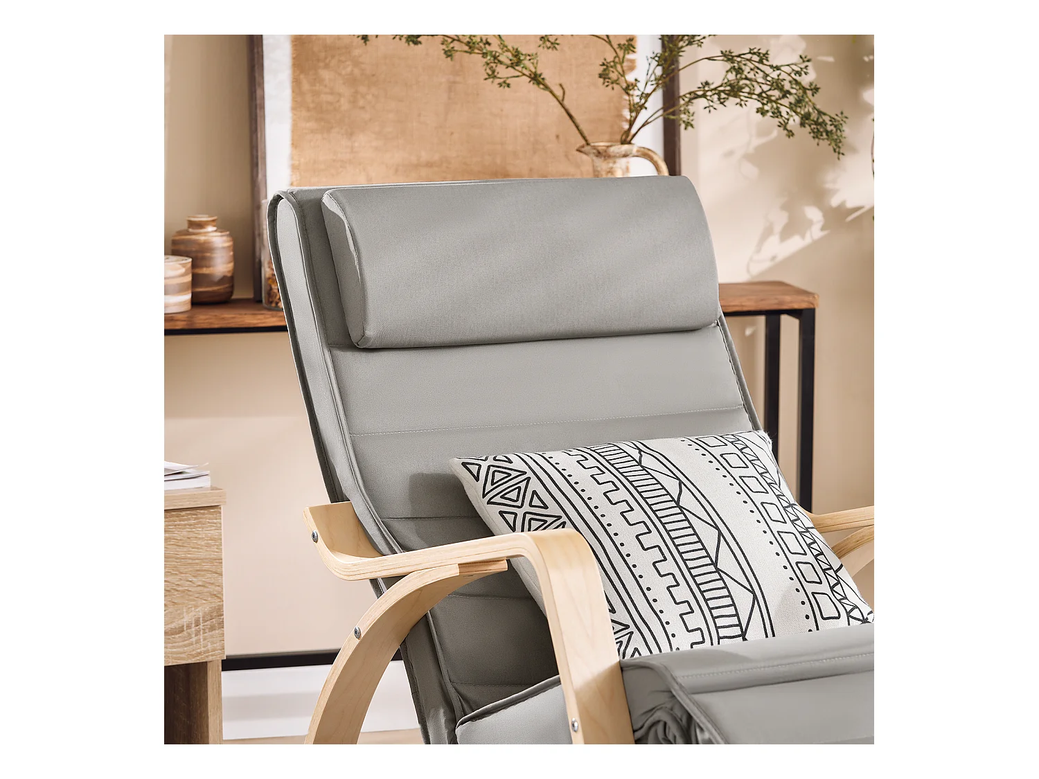 Bujane krzesło z regulowanym podnóżkiem FST16-DG