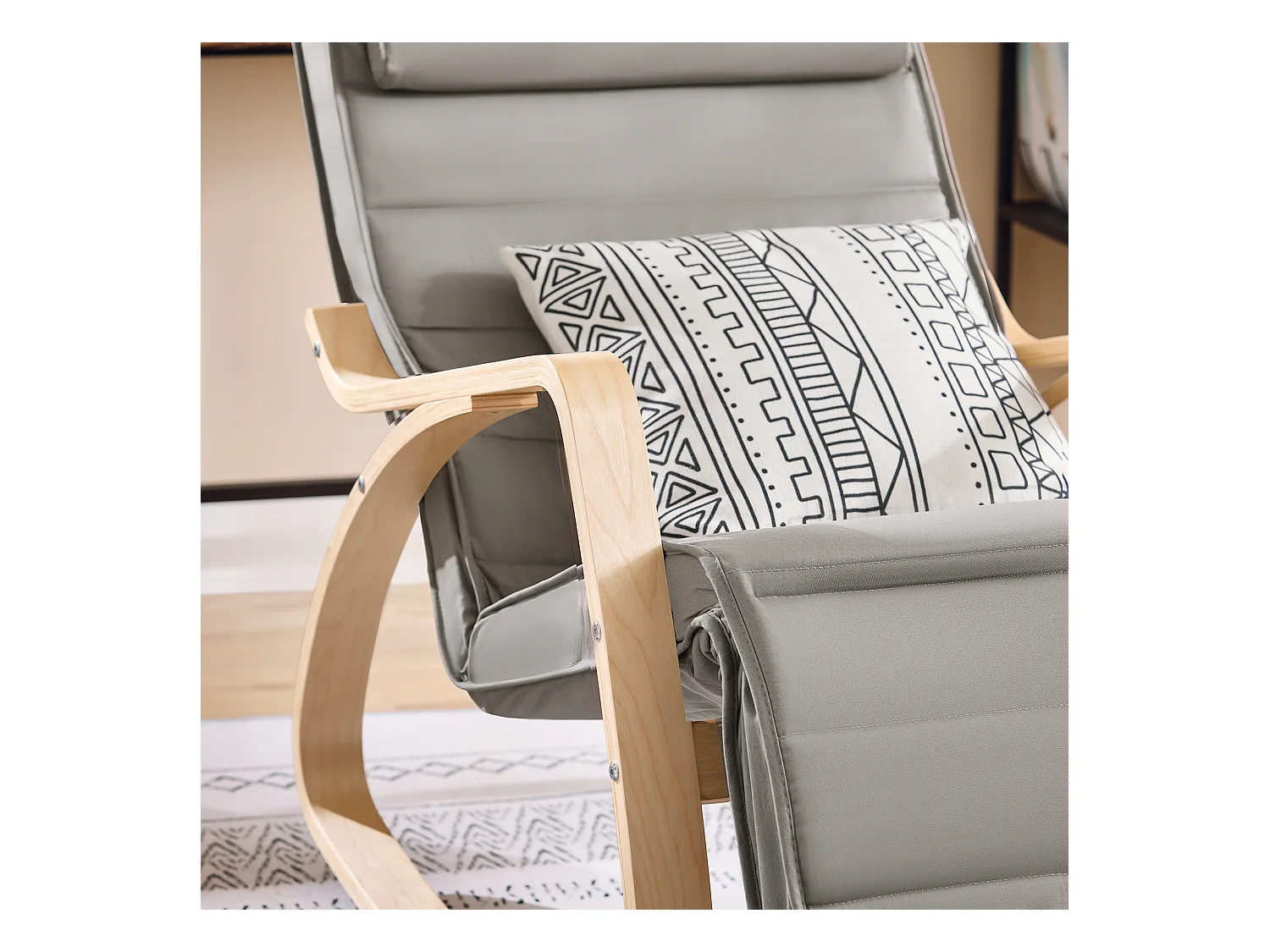 Bujane krzesło z regulowanym podnóżkiem FST16-DG