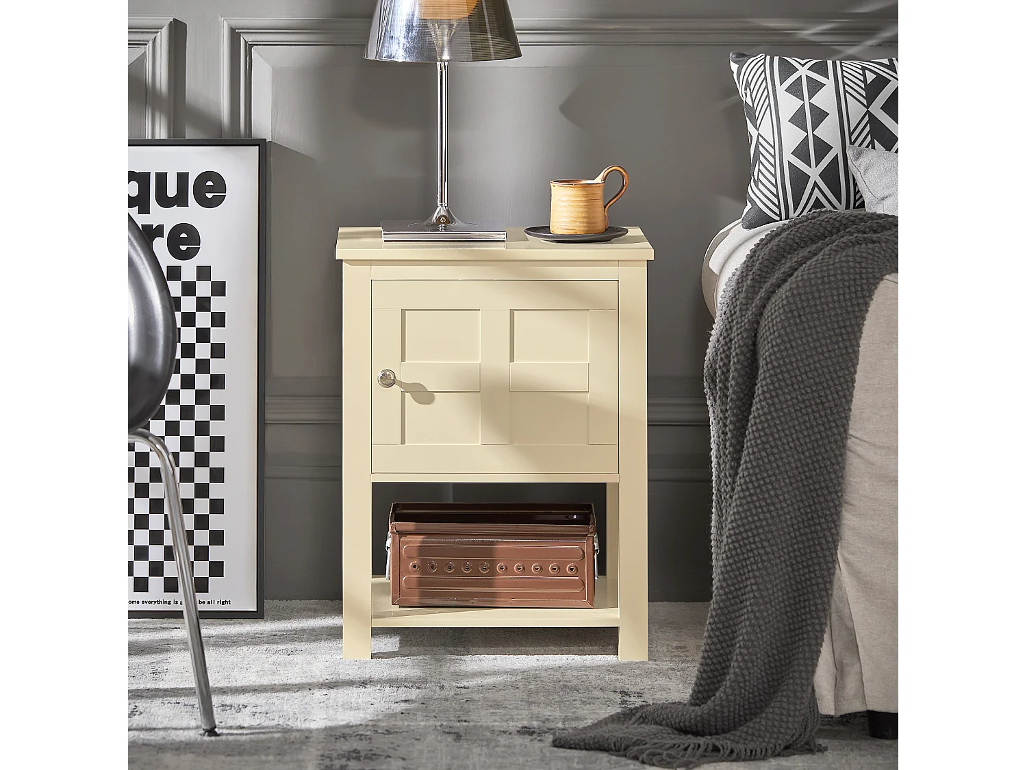 SoBuy FBT113-MI Nachtkastje, Bijzettafel, Lage Tafel, Opbergtafel met 1 Deur en 1 Opbergplank voor Slaapkamer, Woonkamer of Kantoor