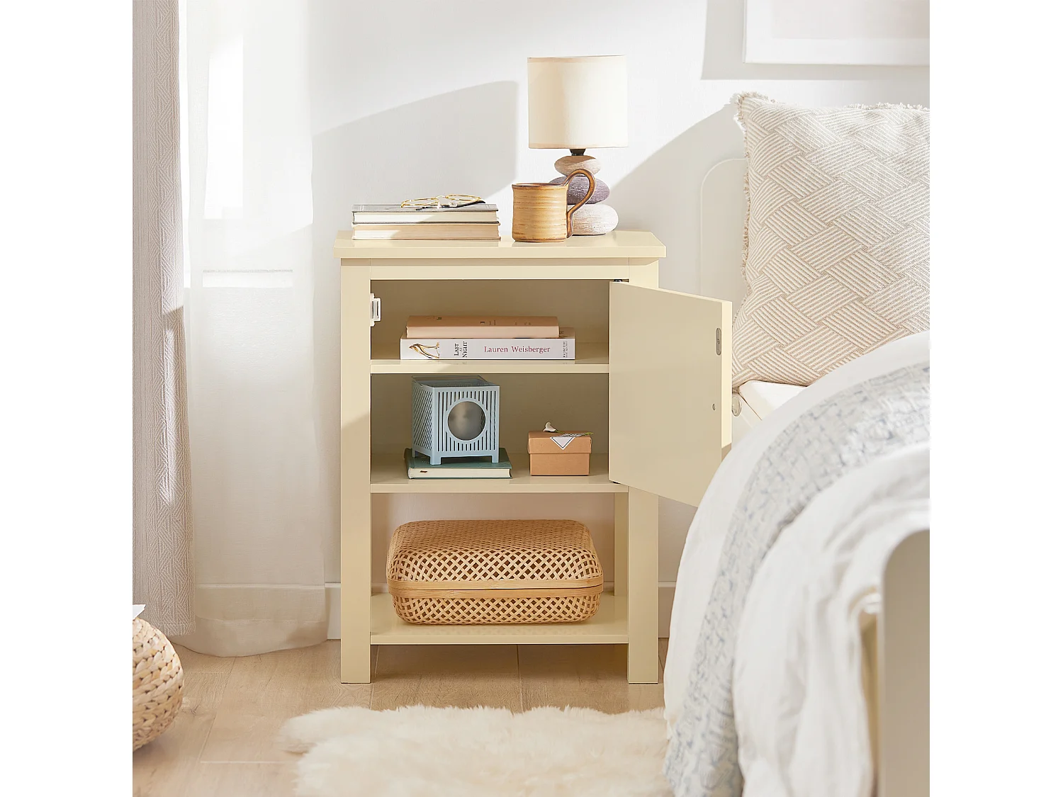 SoBuy FBT113-MI Nachtkastje, Bijzettafel, Lage Tafel, Opbergtafel met 1 Deur en 1 Opbergplank voor Slaapkamer, Woonkamer of Kantoor