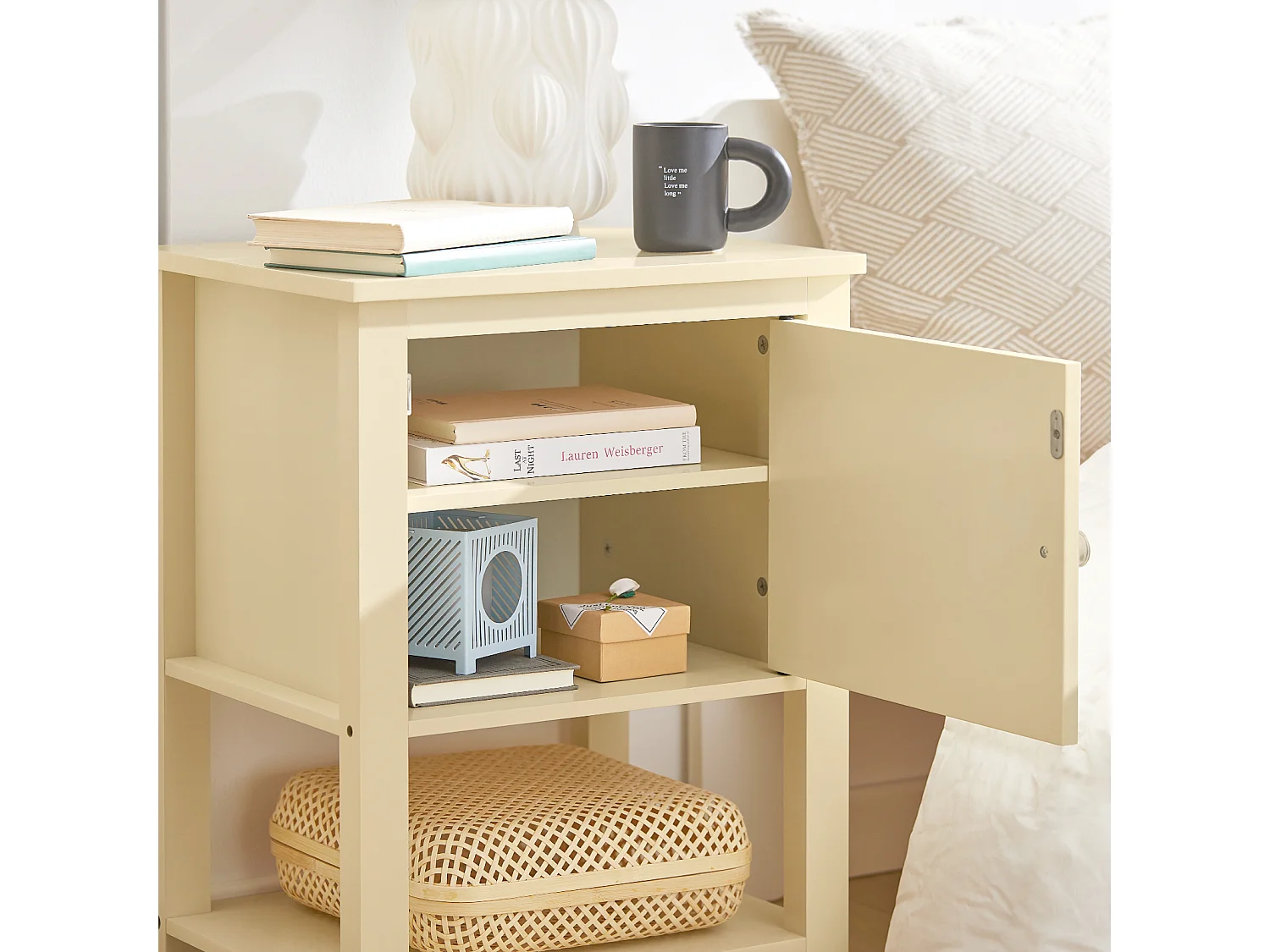 SoBuy FBT113-MI Nachtkastje, Bijzettafel, Lage Tafel, Opbergtafel met 1 Deur en 1 Opbergplank voor Slaapkamer, Woonkamer of Kantoor