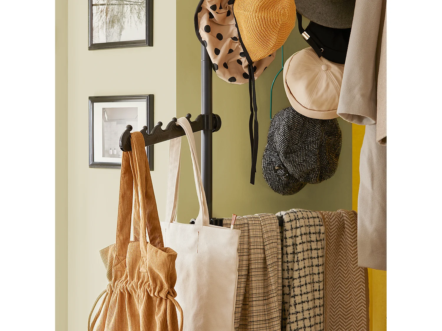 SoBuy KLS04-Sch Kledingrek Klerenrailsysteem Opbergsysteem Telescopisch Kledingrek