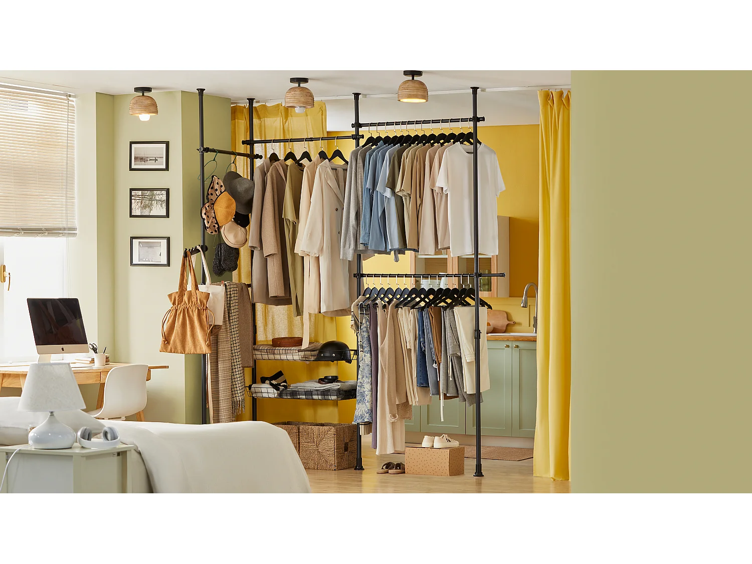 SoBuy KLS04-Sch Kledingrek Klerenrailsysteem Opbergsysteem Telescopisch Kledingrek