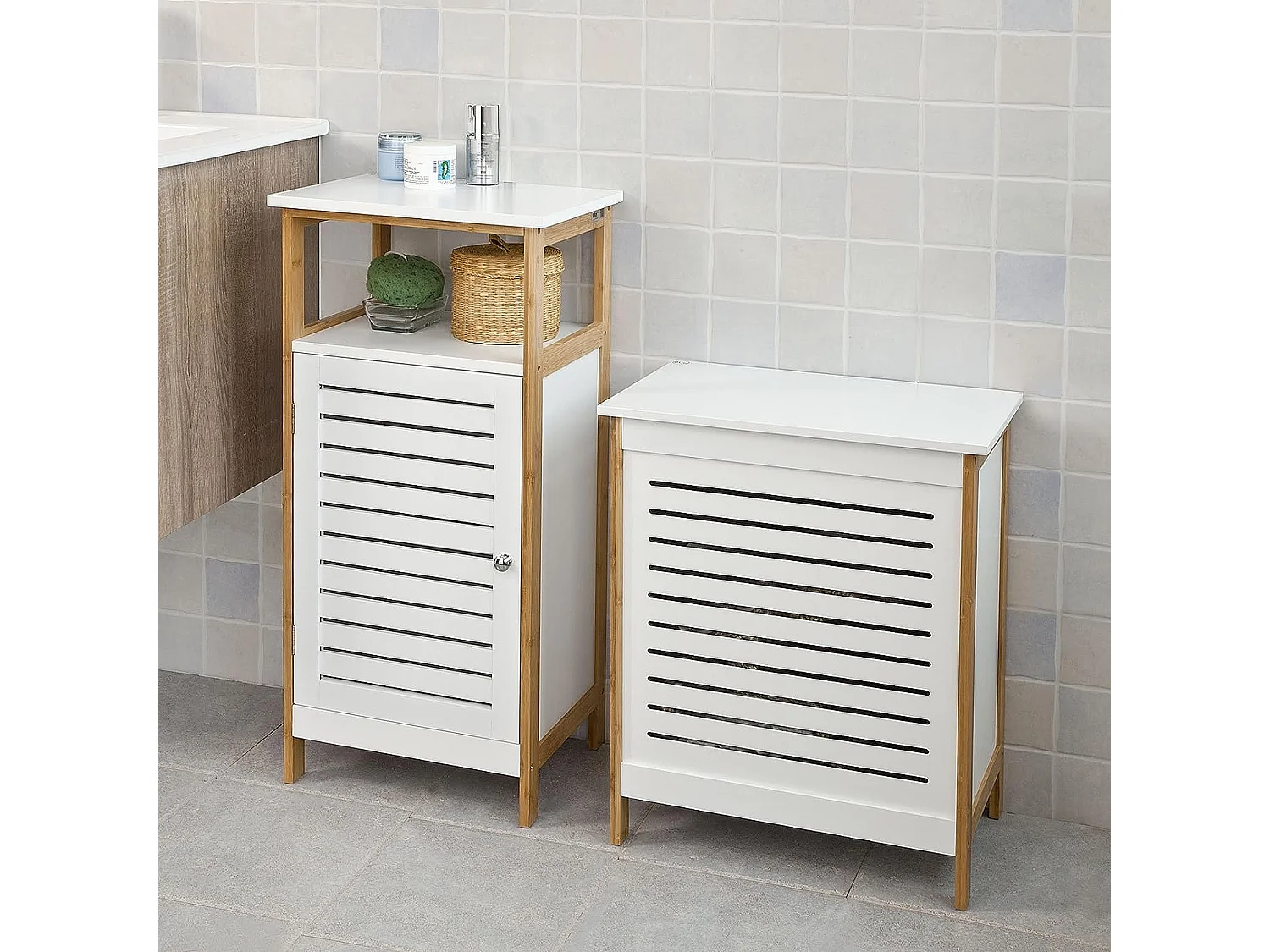 SoBuy FSS66-WN Badkamerkast Opbergkist Wasmand Wasbox Wasverzamelaar Waston met Deksel wit