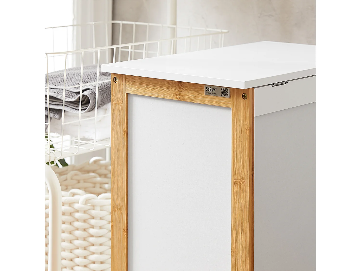 SoBuy FSS66-WN Badkamerkast Opbergkist Wasmand Wasbox Wasverzamelaar Waston met Deksel wit