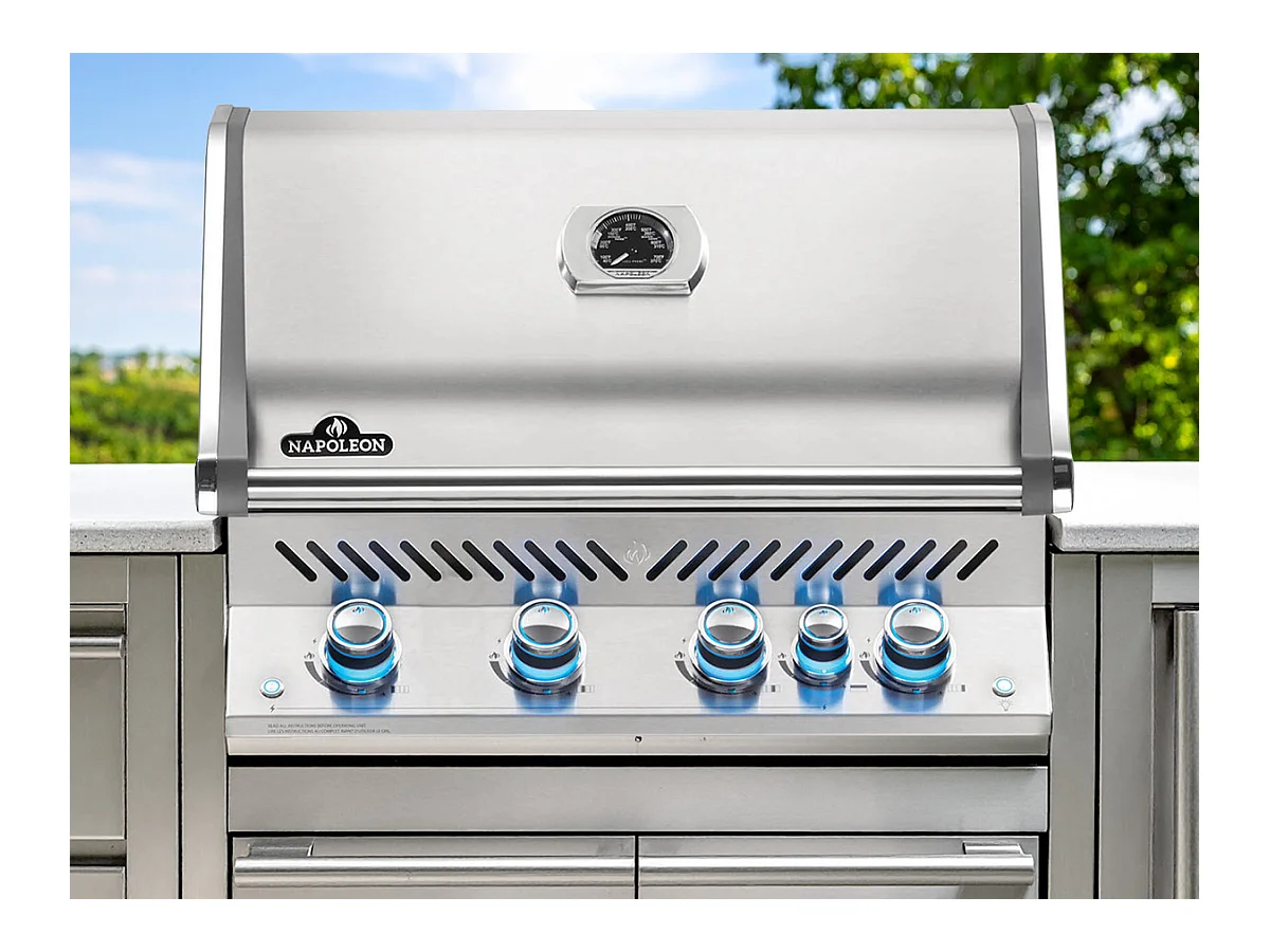 Barbecue à gaz encastrable Prestige Pro 500 inox 3 brûleurs + Sizzle Zone + brûleur arrière - Napoleon