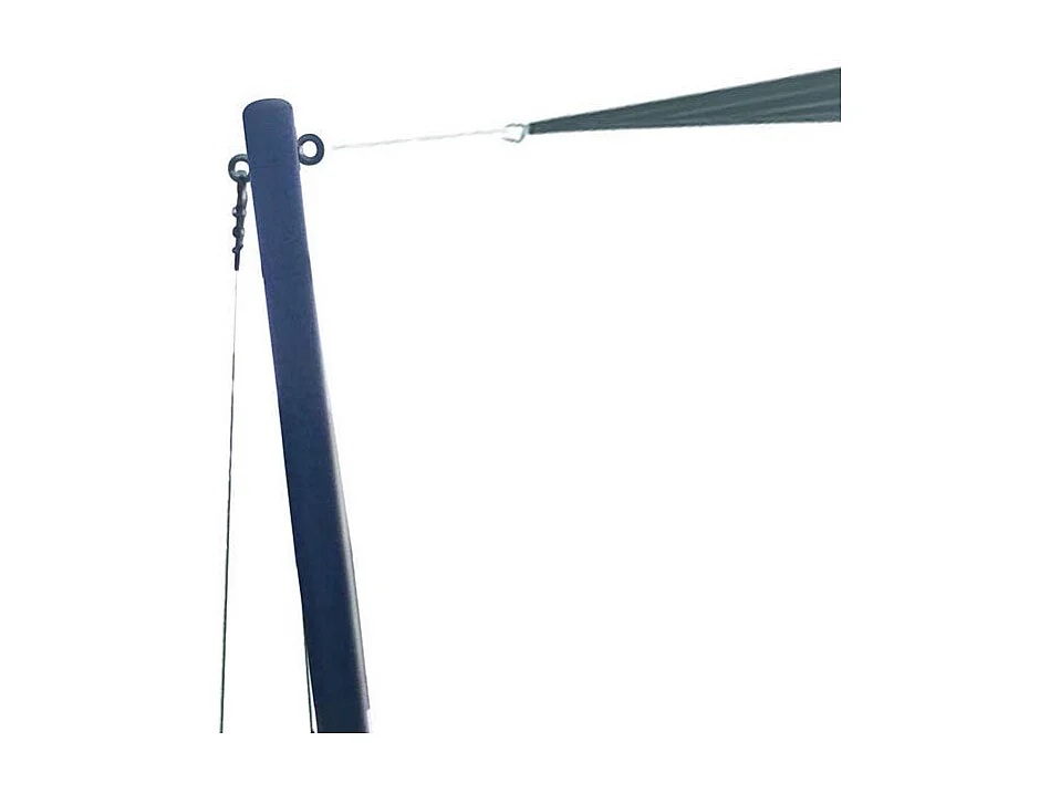 Mat de fixation incliné pour voile d'ombrage