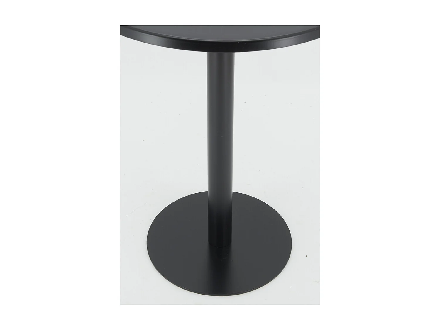 Table d'appoint en métal Guéridon