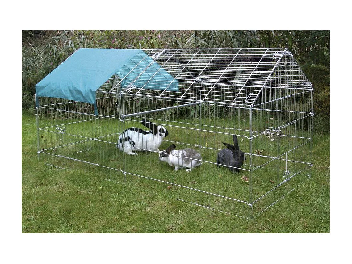 Enclos extérieur zingué avec bâche