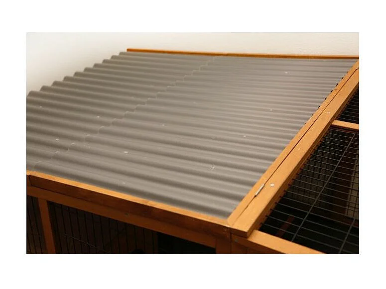 Enclos extérieur pour petits animaux avec dispositif anti-fugue