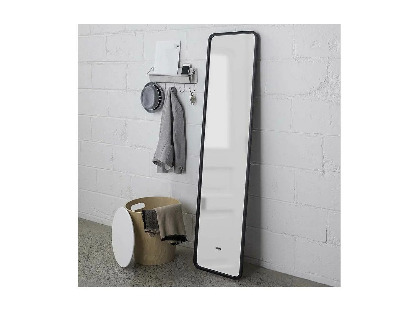 Miroir rectangulaire contour en caoutchouc mat