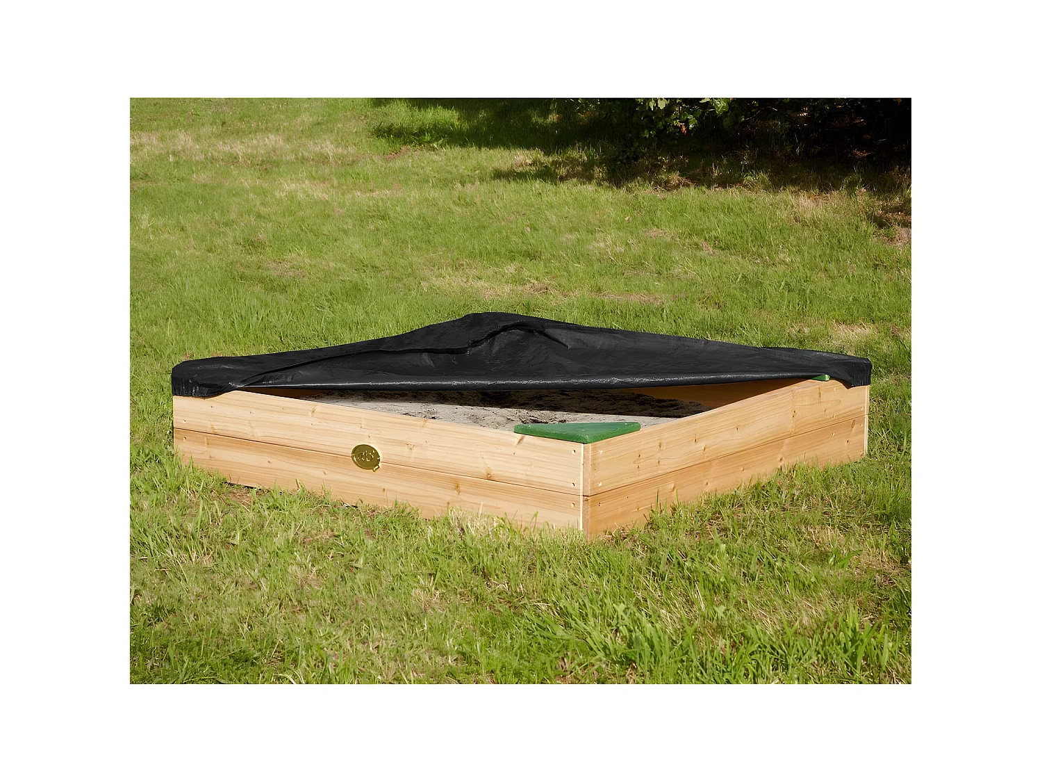 Cajón de arena de madera con almacenamiento y lona Amy