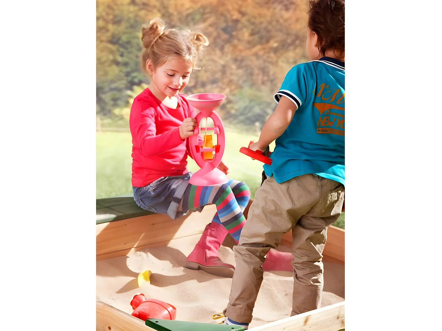 Cajón de arena de madera con almacenamiento y lona Amy