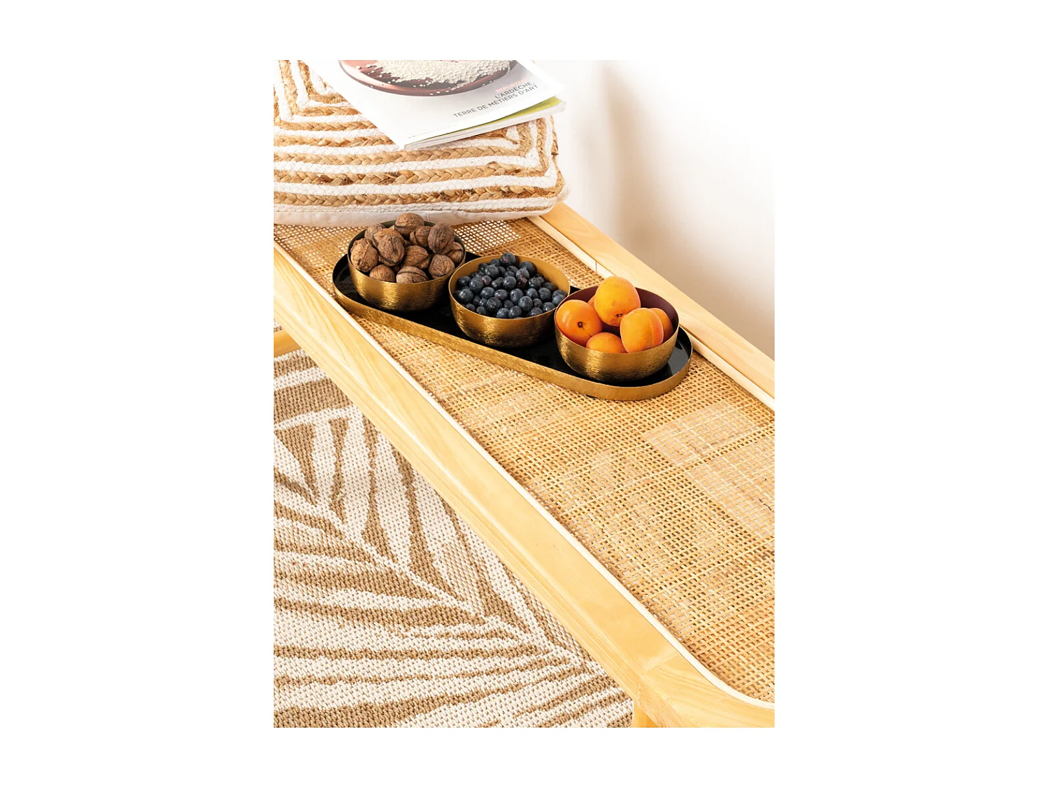 Plateau + 3 coupelles apéritives en métal doré