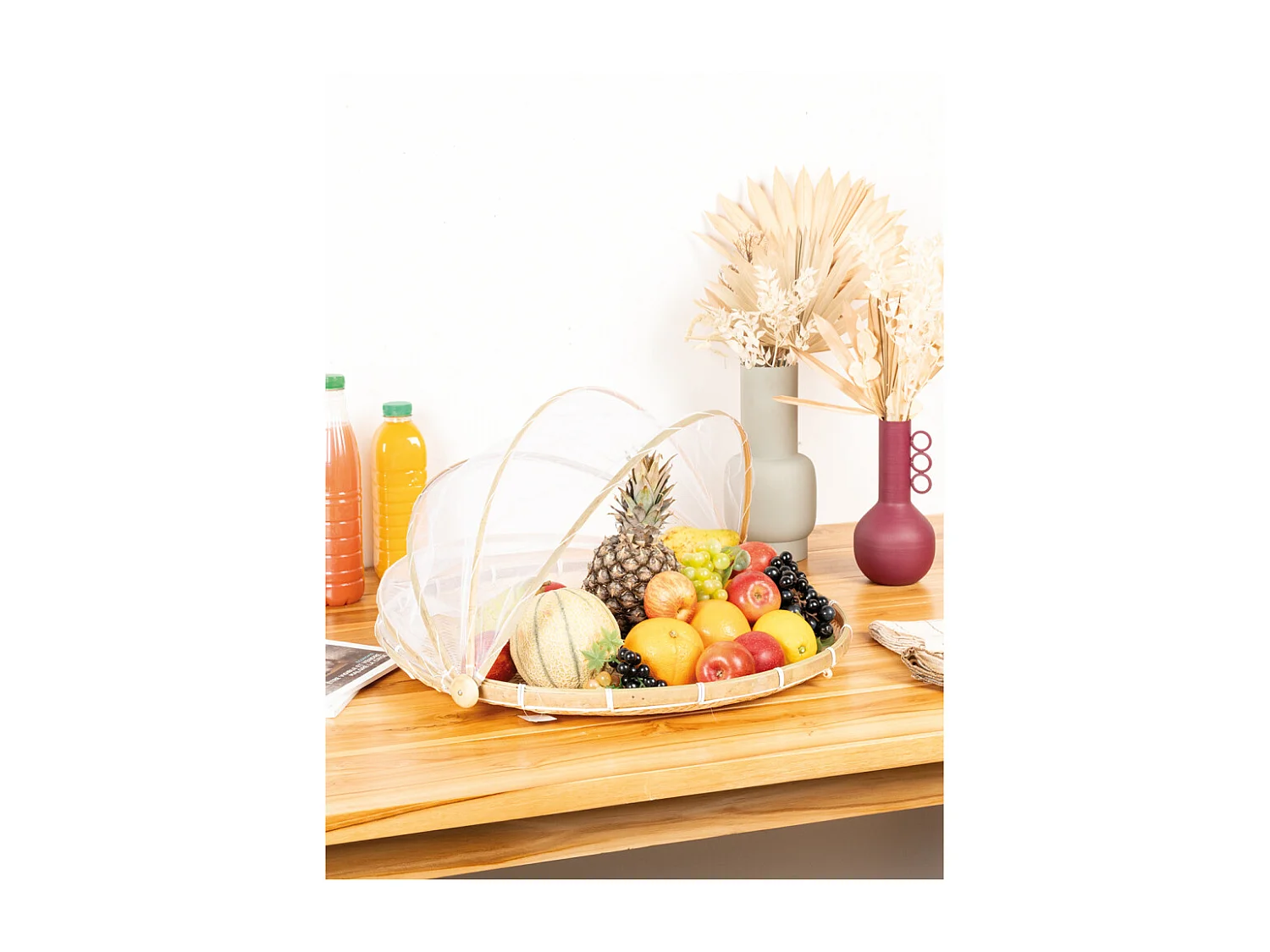 Plateau rond en bambou avec cloche en filet