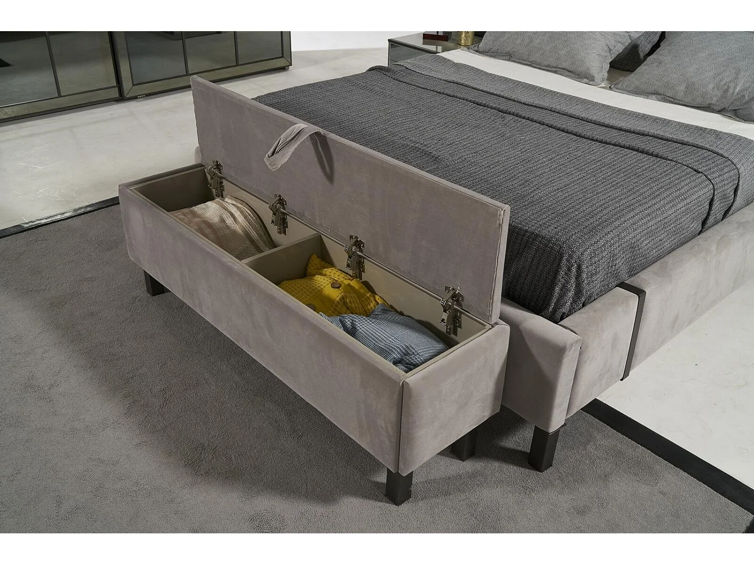 Betten Design Bett Polster Schlafzimmer Hotel Design Doppelbett Metall Taupe Neu