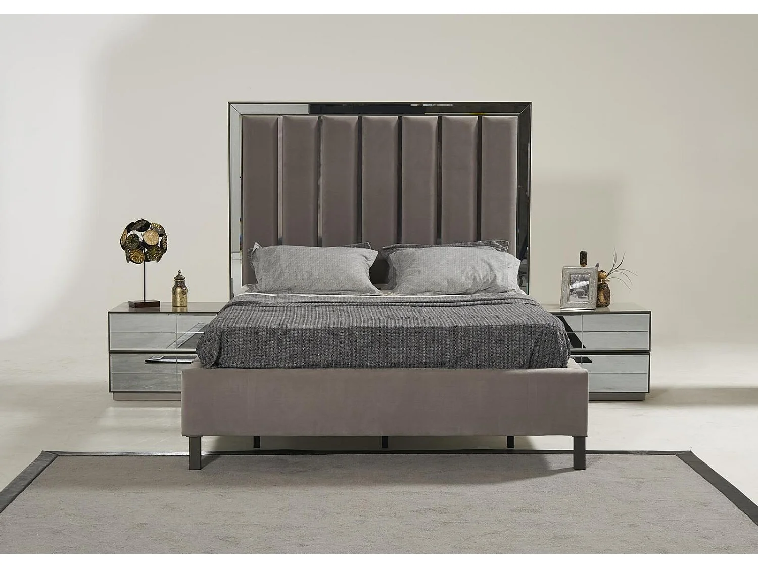 Betten Design Bett Polster Schlafzimmer Hotel Design Doppelbett Metall Taupe Neu