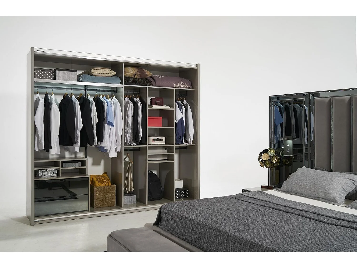 Kleiderschrank Schrank Mehrzweck Kleiderschrank Grau Material Holz Schränke