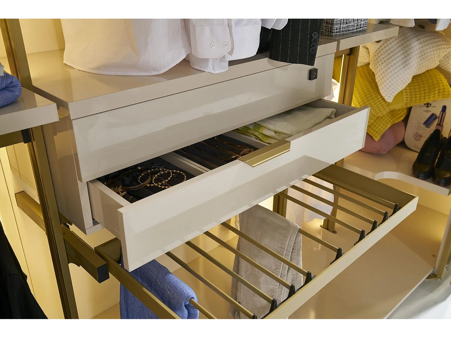 Kleiderschrank Schrank Luxus Holz Schränke Möbel Design Luxus Möbel Schlafzimmer