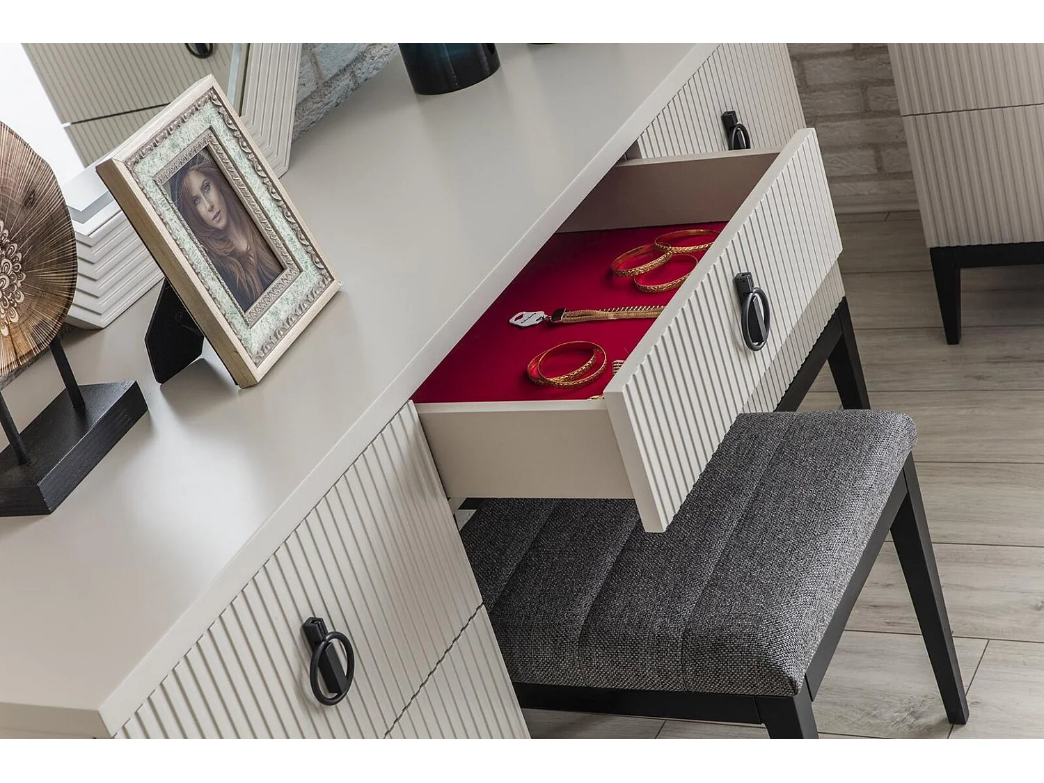 Schminktisch mit Spiegel Grauer Schlafzimmer JV Möbel Design Konsol Hocker Neu