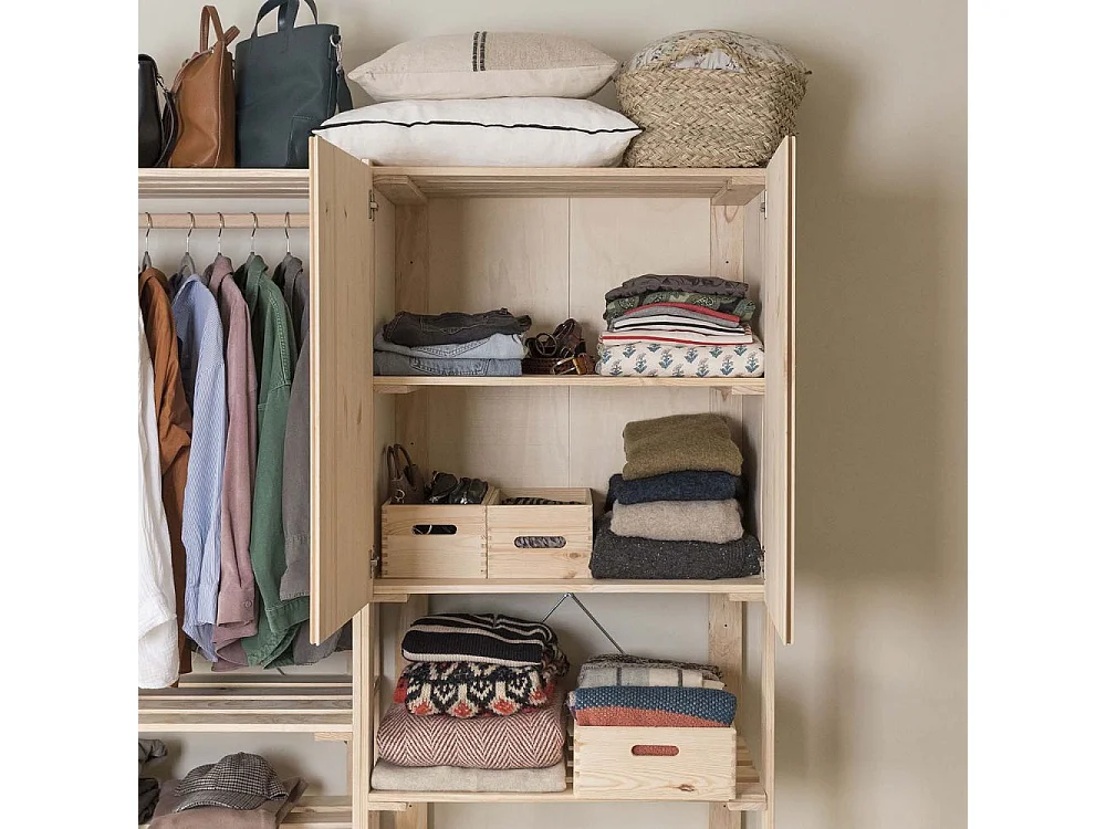 Penderie en pin massif Nova 76.5 x 38.5 x 174.5 cm