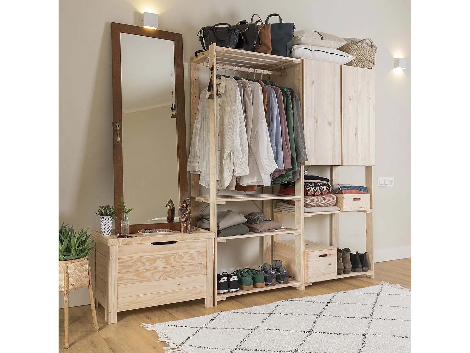 Penderie en pin massif Nova 76.5 x 38.5 x 174.5 cm