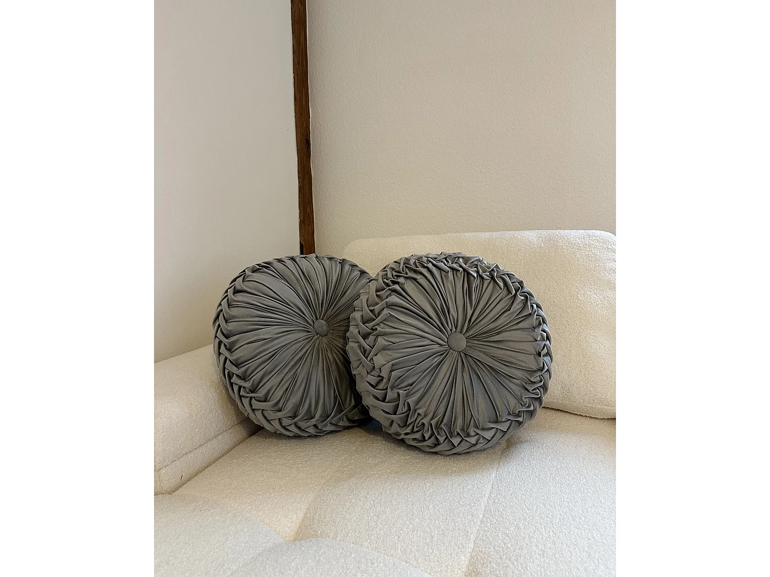 Lot de 2 coussins décoratifs UDALA Velours 40 x 40 cm Gris Unicolore