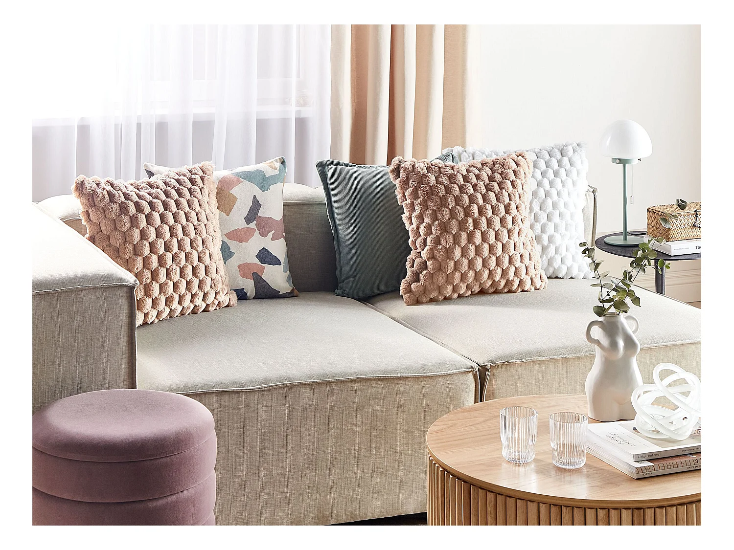 Set di 2 cuscini PURSLANE Finta pelliccia 43 x 43 cm Beige sabbia Trama geometrica