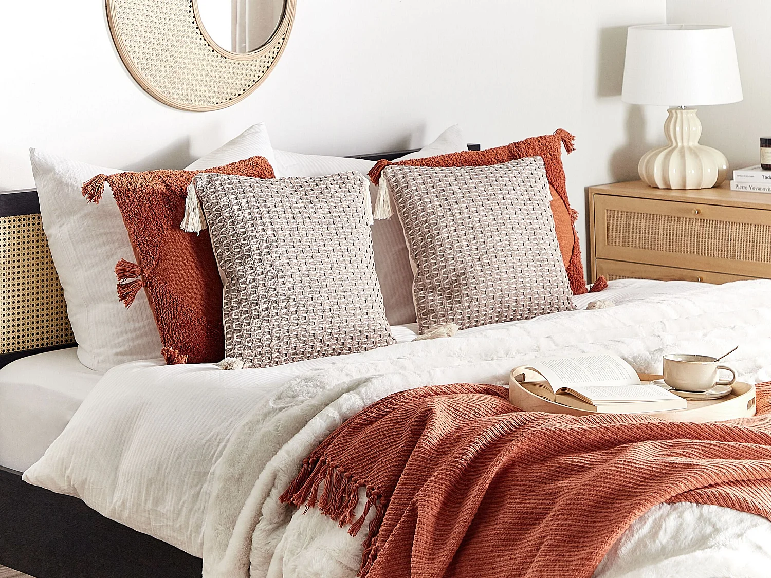 Lot de 2 coussins décoratifs HAKONE 42 x 42 cm Taupe Motif géométrique