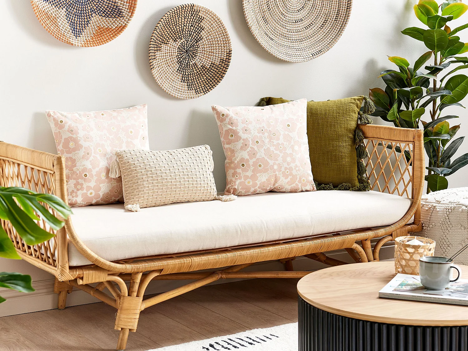 Dekokissen Samt rosa / beige 45 x 45 cm im 2er Set Blumen Muster Triteleia