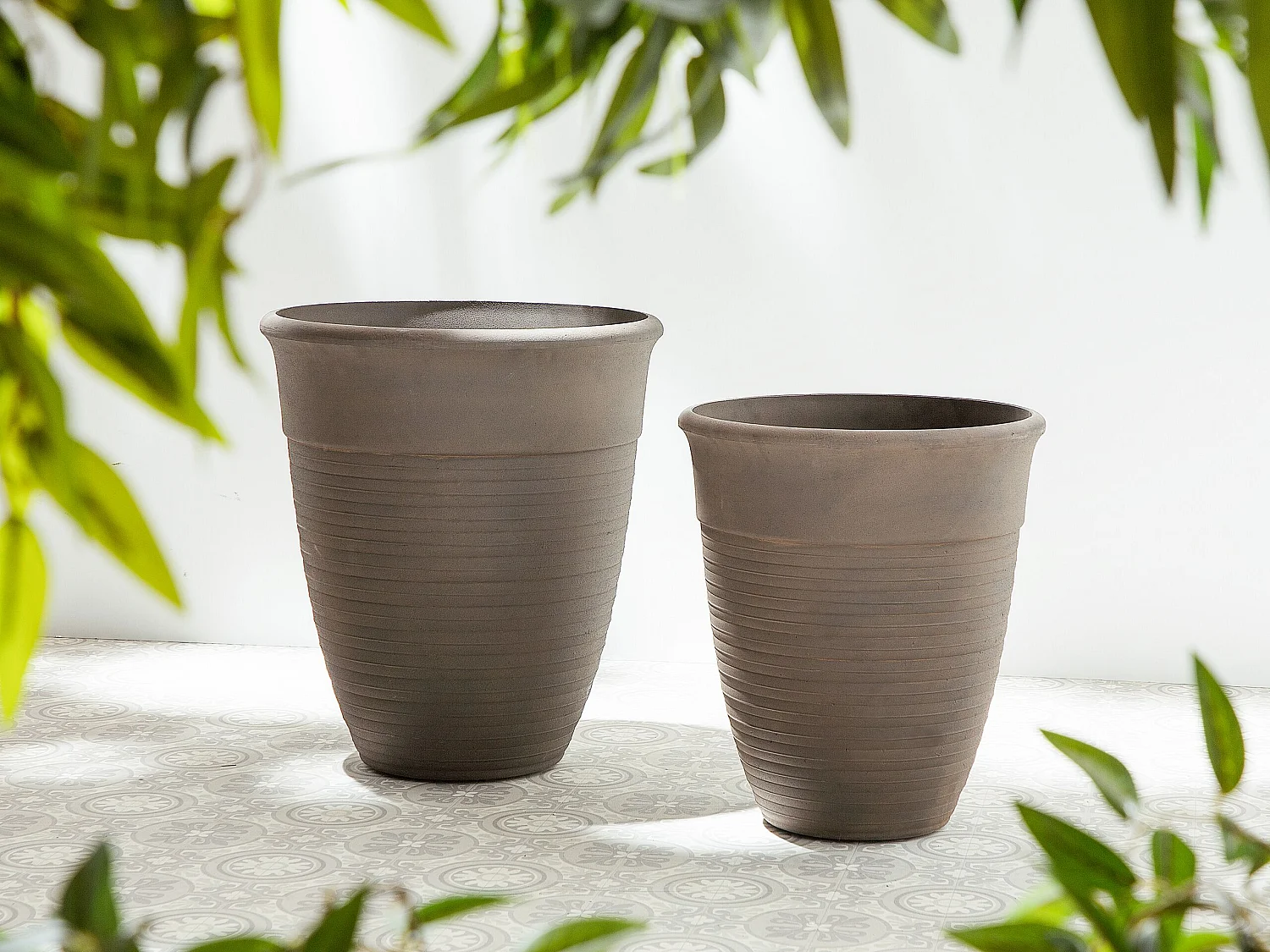 Conjunto de 2 vasos para plantas KATALIMA Pedra 50 cm Castanho