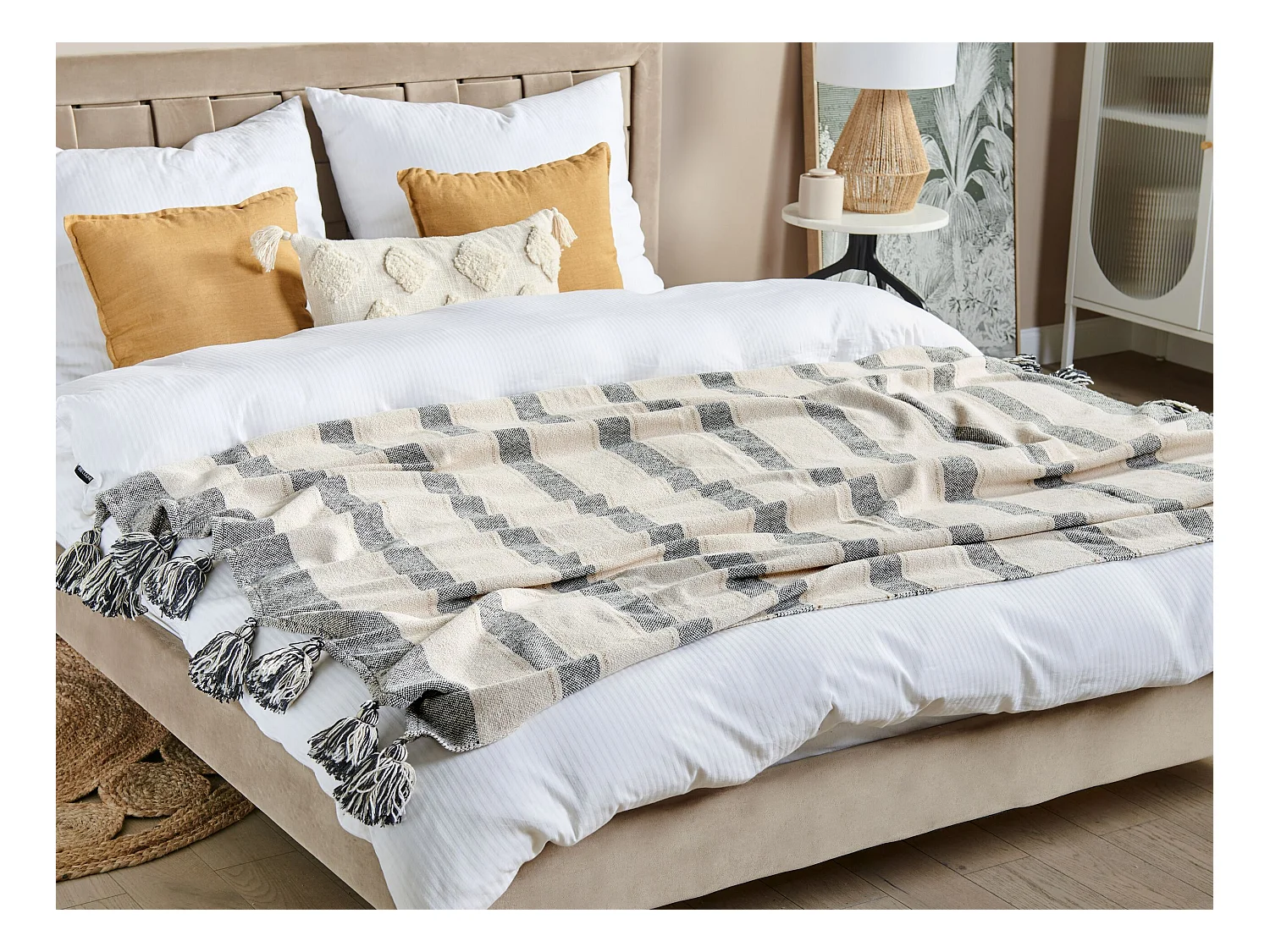 Tagesdecke Rechteckig 130 x 170 cm aus Baumwolle Gestreiftes Muster beige und Grau Cayir