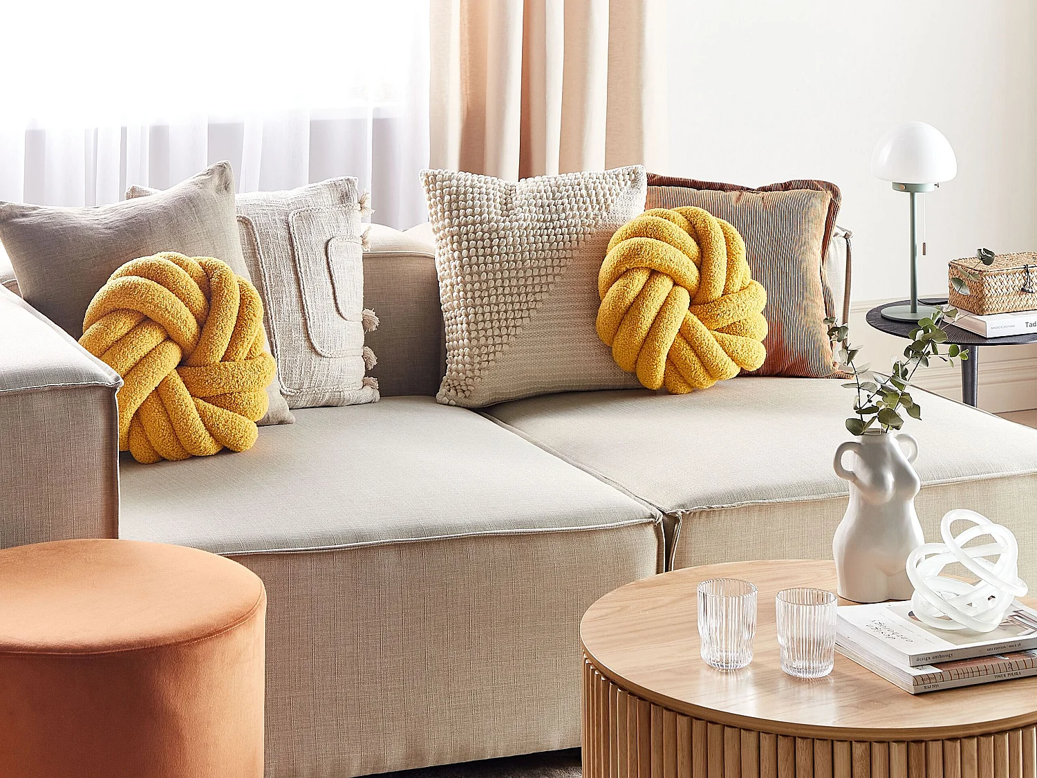 Conjunto de 2 almofadas decorativas AKOLA Bouclé 31 x 31 cm Mostarda Sólido