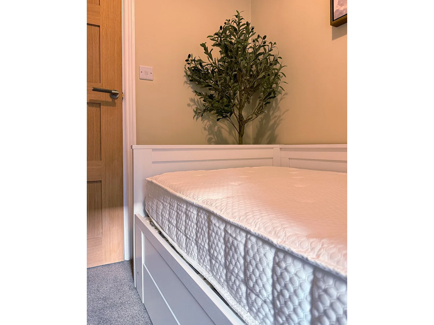 Matelas à ressorts ensachés équilibré / ferme 90 x 200 cm DUO
