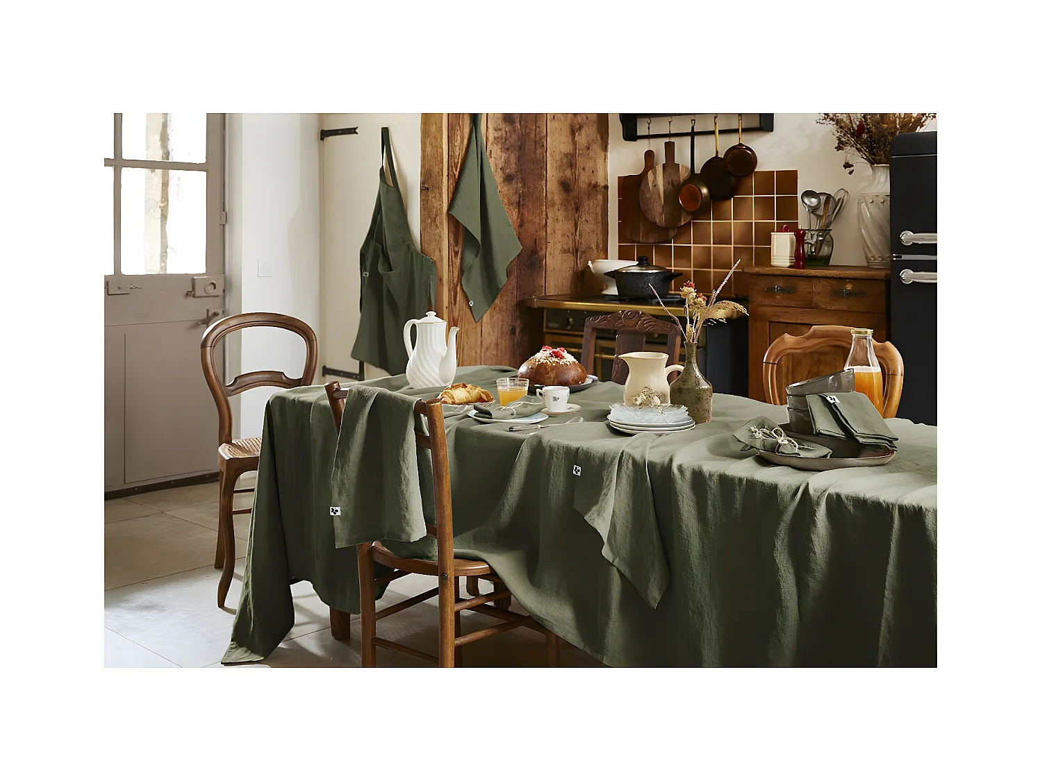 MARGAUX - Nappe Rectangulaire 170x250cm Lin Lavé Coloris Thym